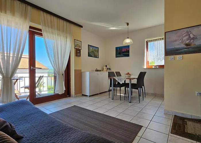 Sea View Danijela 2-4 Pax *