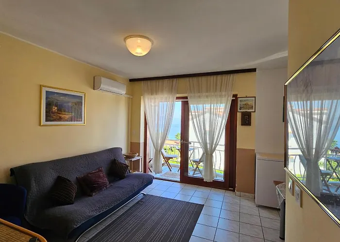 Sea View Danijela 2-4 Pax Njivice