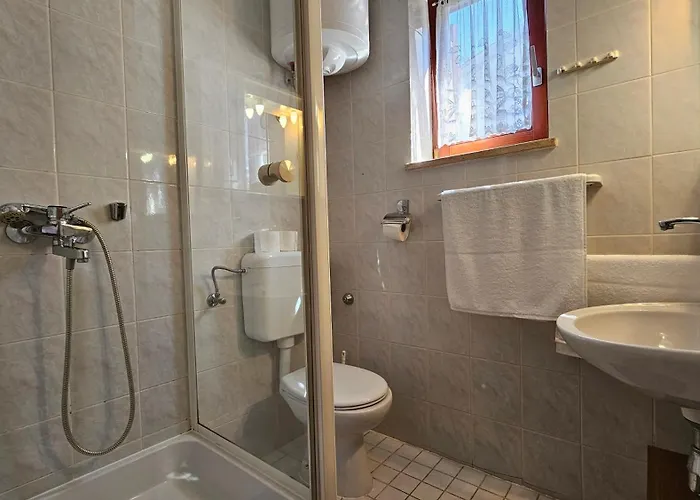 Sea View Danijela 2-4 Pax