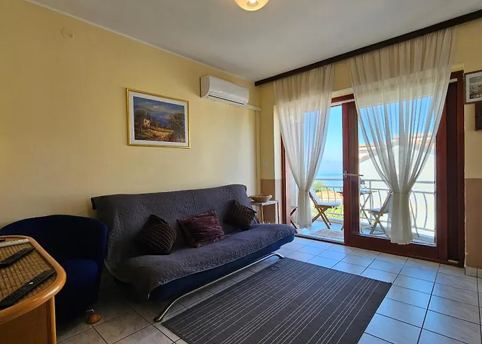 Sea View Danijela 2-4 Pax Njivice