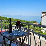 Sea View Danijela 2-4 Pax דירה