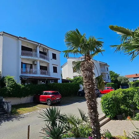 Sea View Danijela 2-4 Pax * נייביצה